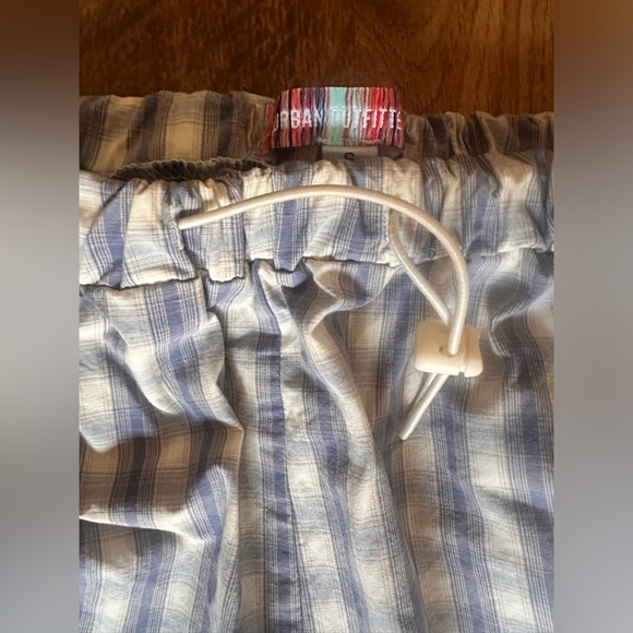 TRENDING: CARGO PANTS blue plaid, oversized, cargo pants - Picture 5 of 6